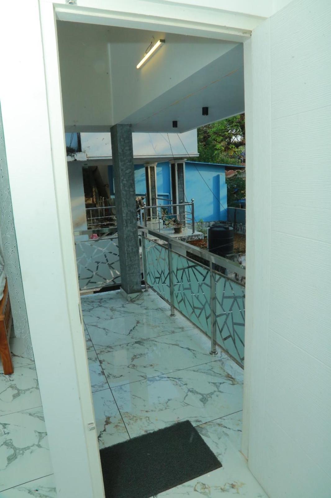 Azure Home Stay Kochi Exterior foto